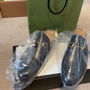 💯 AuthenticGucci  Princetown Leather Loafers!